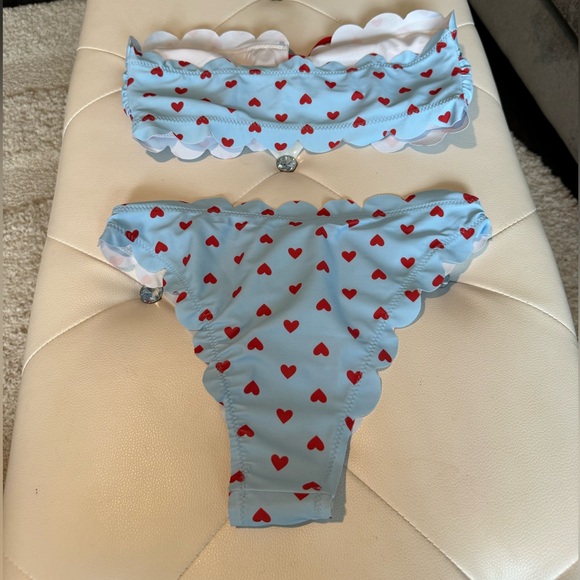 New Bandeau Padded Top Bikini Blue and Red Heart Pattern Size Medium NWT - Picture 6 of 12